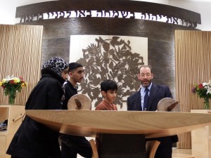 Kosher Iftar - Rabbi Josh teaching at Torah